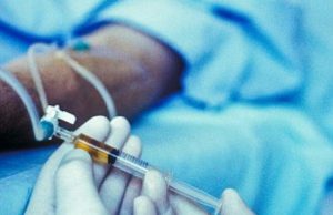 Columna de Cristóbal Bellolio: El derecho a morir