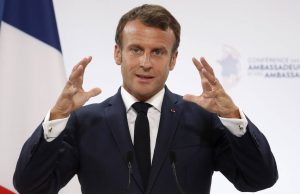 El G7 realza el papel de Macron en la escena global y le refuerza en Francia